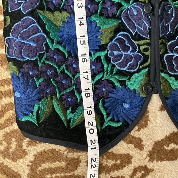 Chicos design VTG floral embroidered Vest Womens M Artsy Art to wear Boho - Picture 9 of 10